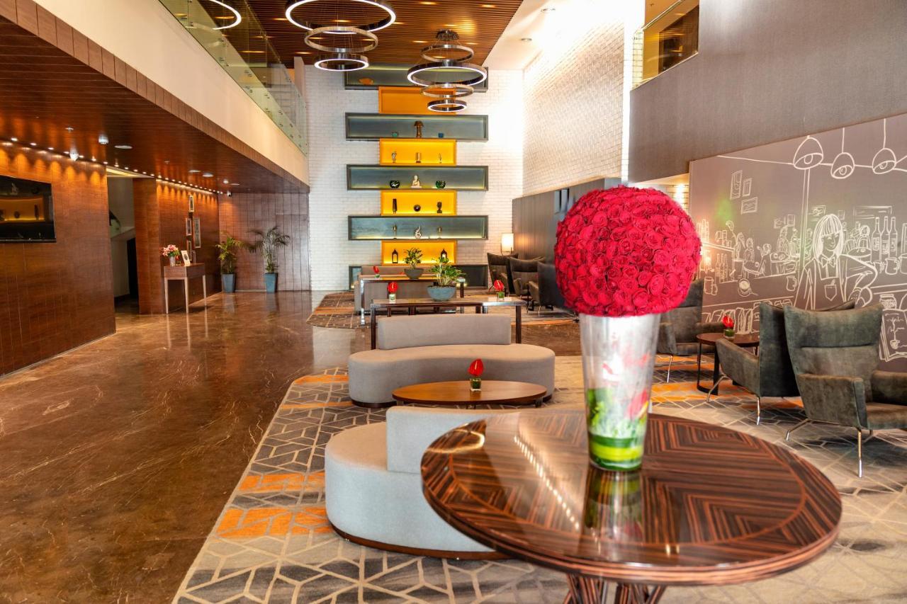 ホテル The Elite Narasapura, A Member Of Radisson Individuals エクステリア 写真