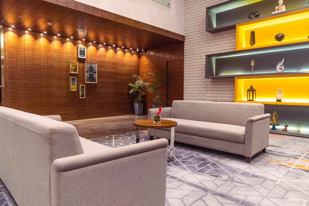 ホテル The Elite Narasapura, A Member Of Radisson Individuals エクステリア 写真