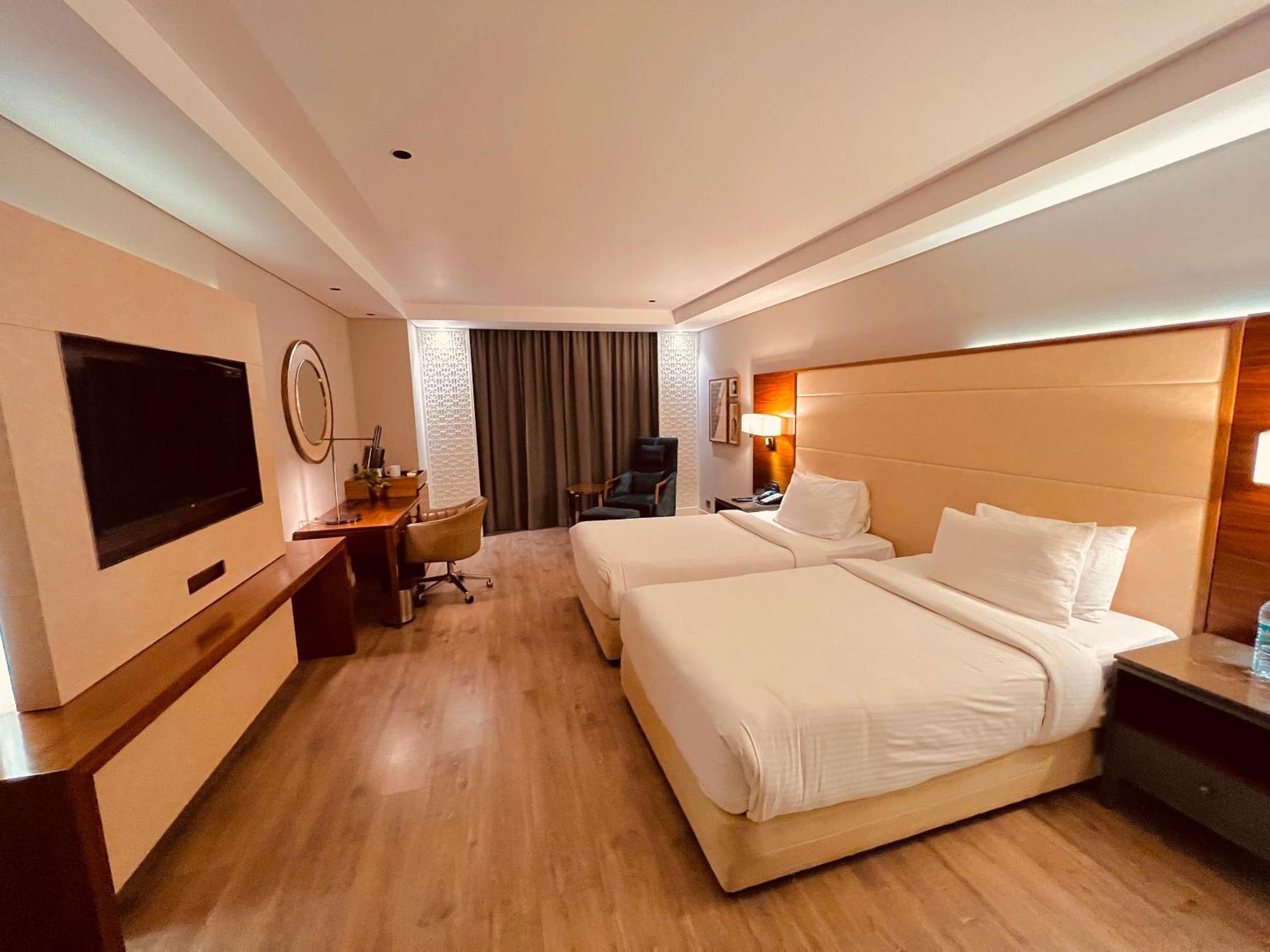 ホテル The Elite Narasapura, A Member Of Radisson Individuals エクステリア 写真